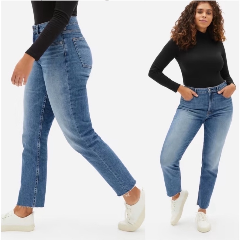 EVERLANE The Cheeky Cropped Medium Wash Straight Leg Jeans